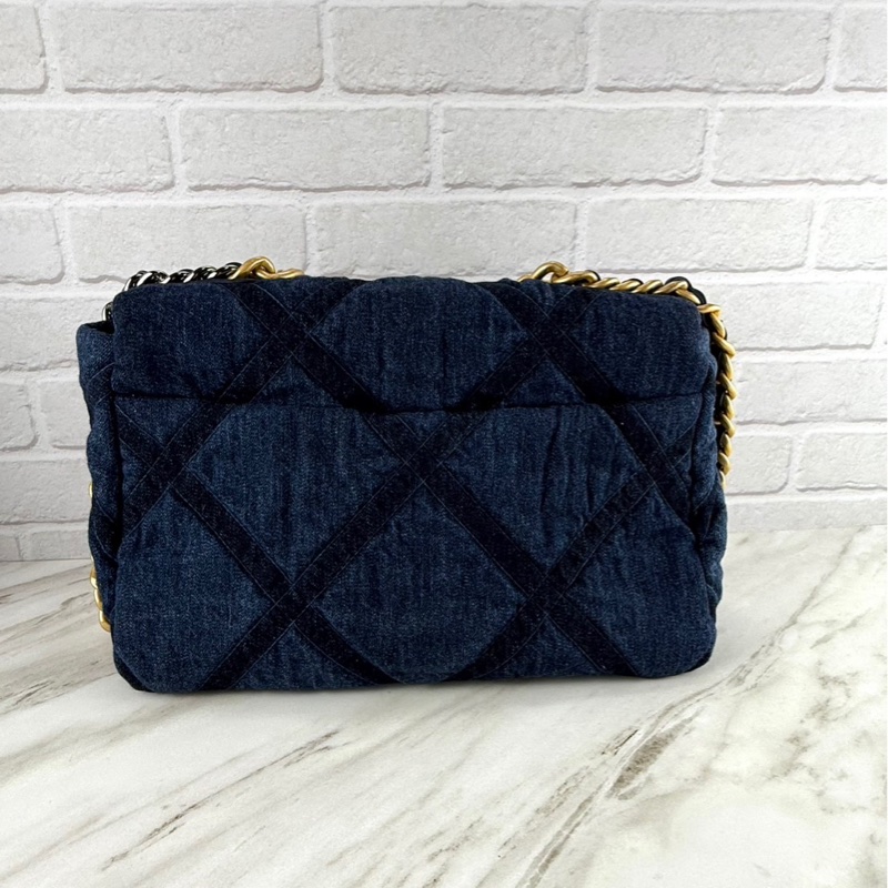 香奈兒CHANEL 19系列經典雙C LOGO菱格紋單寧布 金色鍊帶 中號 手提/肩背/ 斜背包(牛仔深藍色)-6