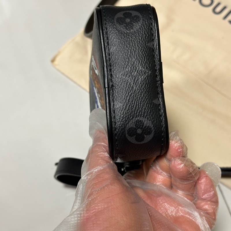 Louis Vuitton LV路易威登 Danube PPM 帆布漫畫印花拉鍊斜背包(M45928-黑灰)-8