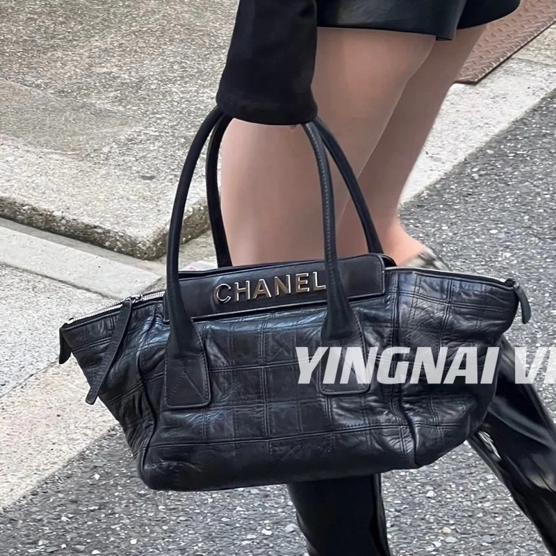 成色很好出清價😎👍Chanel黑銀字母全皮菱格手提單肩托特包👜-0