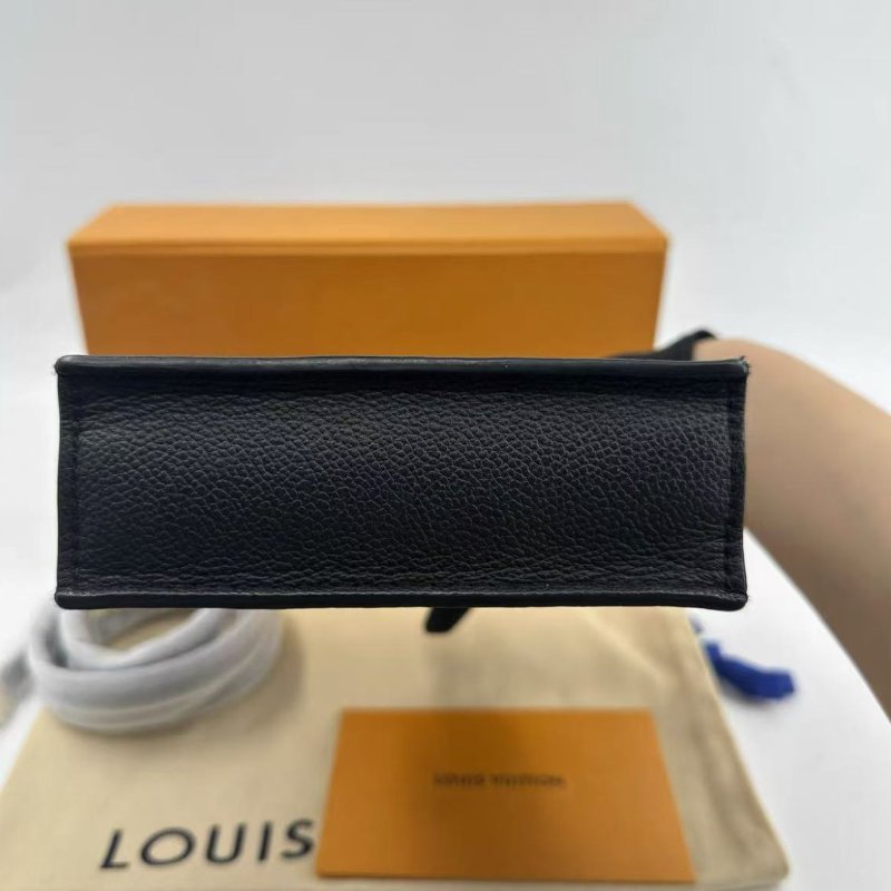 LV 琴譜mini petit sac plat 手提包斜背包14*17*5cm 配件塵袋盒子-4