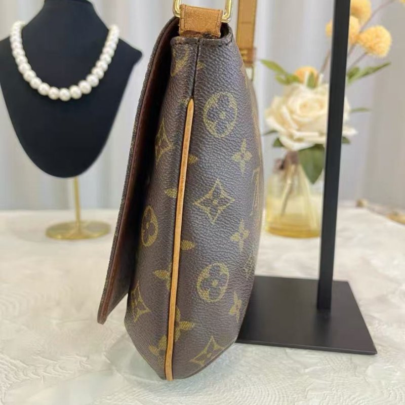 LV 老花橫版中古王菲包 99年 98新 25*18*5 配件塵袋-6
