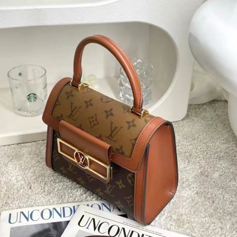 Lv FW23 Dauphine Capital單肩斜背包-2
