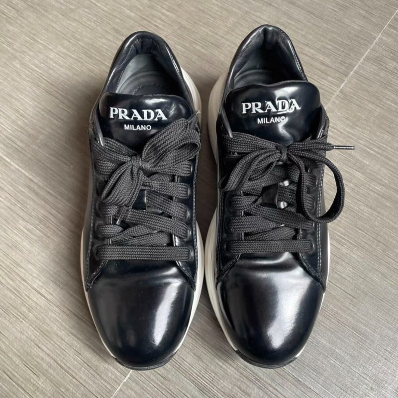 Prada 黑色厚底運動休閒鞋 36號-0