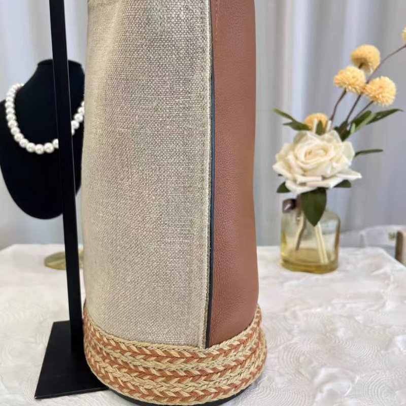 Loewe GateBucket 金棕色牛皮編織水桶包 98新 19*14*24 配件塵袋-3