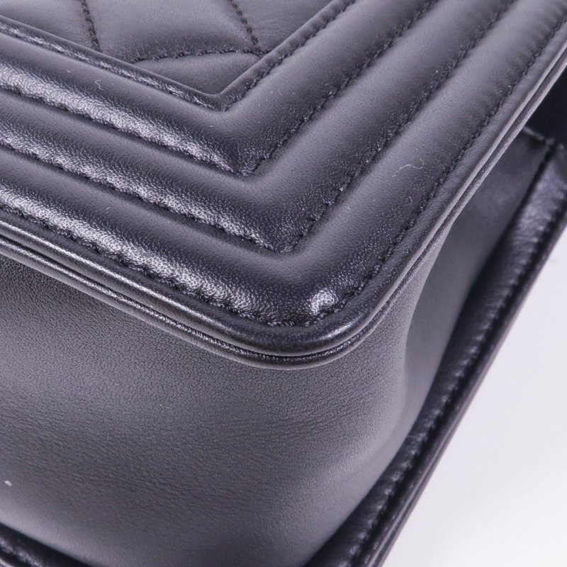 CHANEL 羊皮皮革Boy 25銀扣鏈帶肩背袋-7