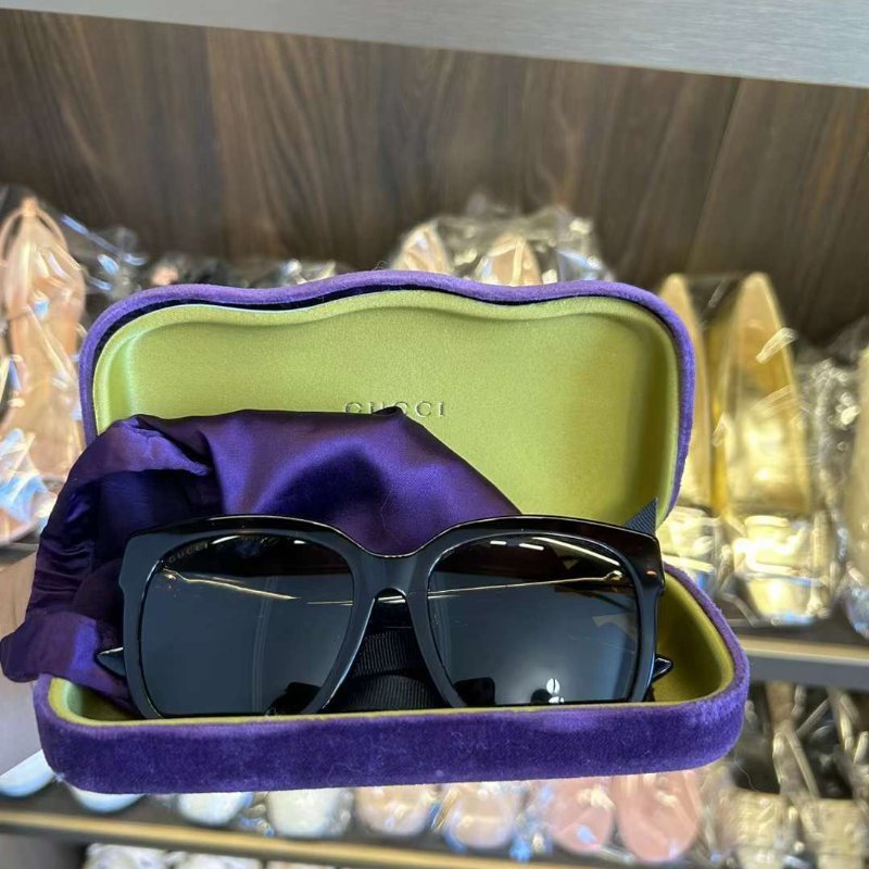 Gucci 墨鏡 非常新-2
