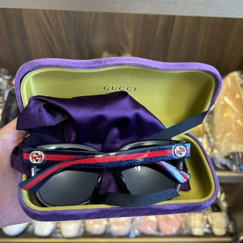 Gucci 墨鏡 非常新-3