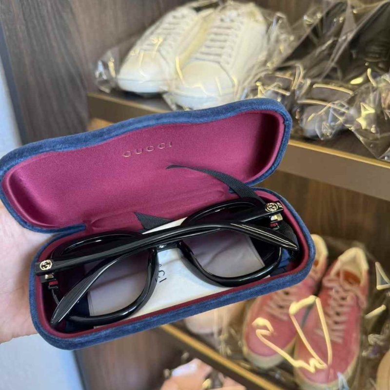Gucci 太陽眼鏡 幾乎全新-1