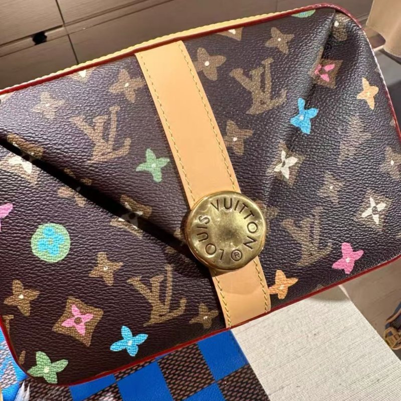 LV聯名tyler相機郵差包 男女同款 全新配件盒子塵袋-1