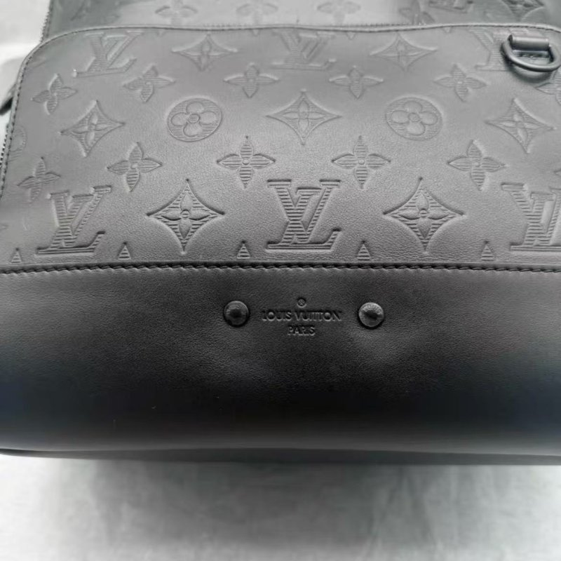 Lv 新款阿波羅後背包 全新 配件塵袋購證-2