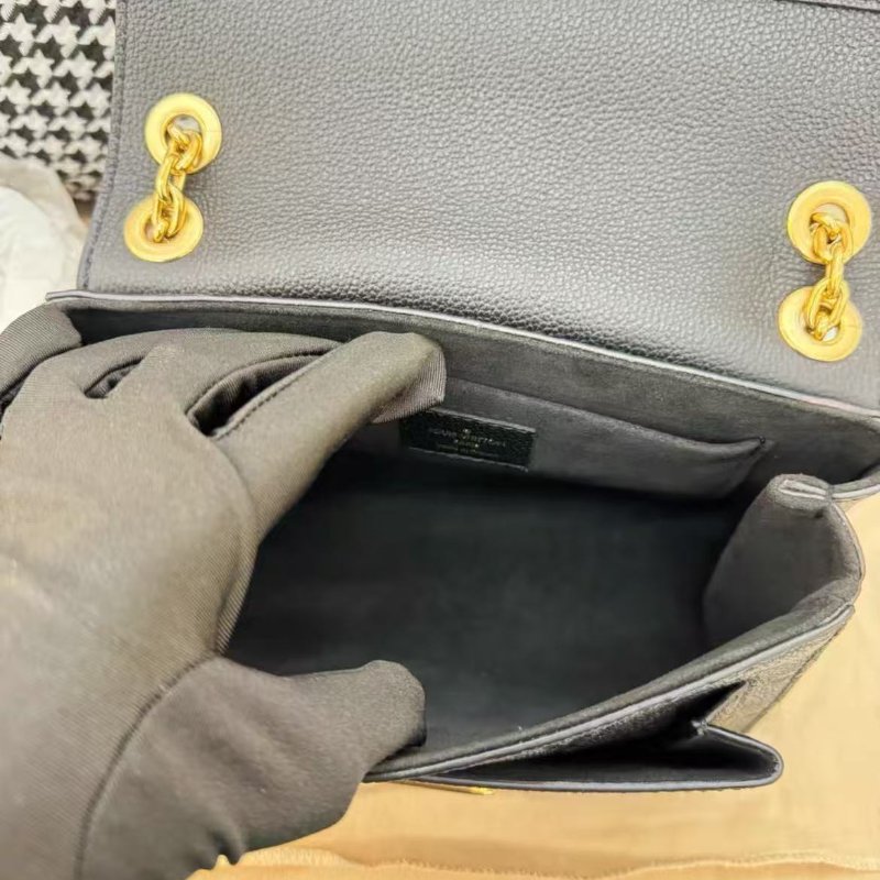 Lv vavinBB 黑金鍊條斜背包 全牛皮 20.5*8*15cm 全新 配件塵袋盒子購證-3