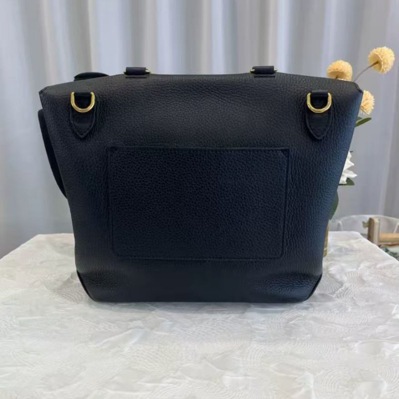 LV Volta 黑色荔枝牛皮肩背包 98新 28*25*10 配件塵袋-5