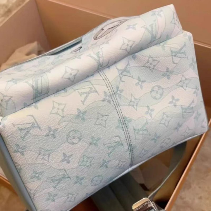 LV 阿波羅水墨印花 全新配件齊全-3