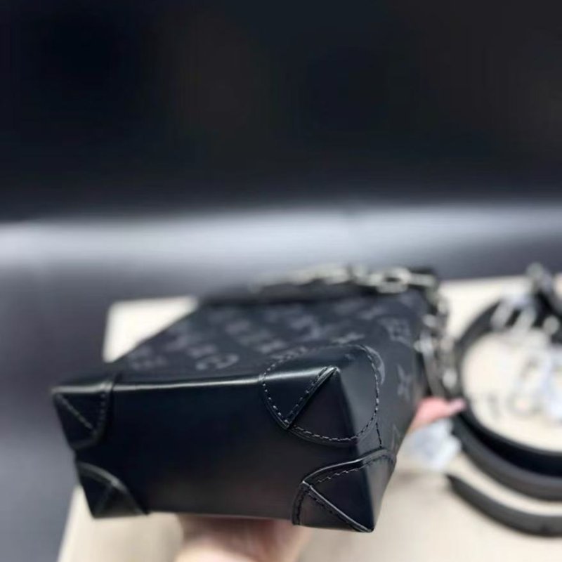 Lv Steamer nano mini 黑花，男女同款 全新 配件塵袋盒子購證-5