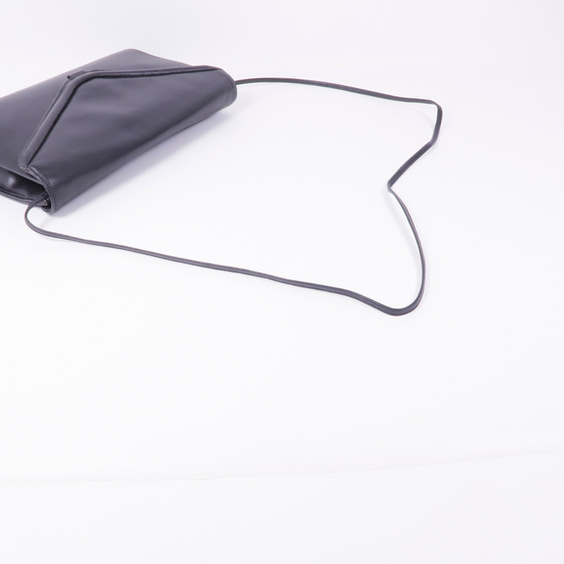 GIVENCHY 牛皮皮革Shoulder Bag金扣肩背袋-4