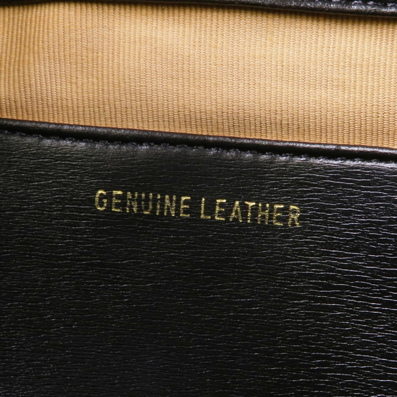 GIVENCHY 牛皮皮革Shoulder Bag金扣肩背袋-12