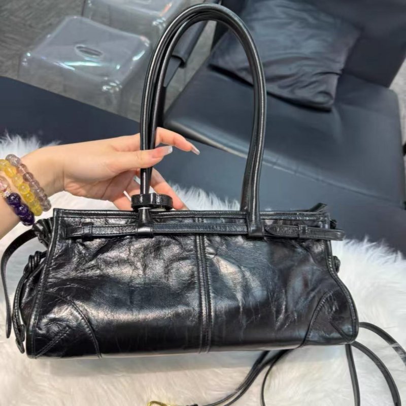 Prada Softlux 黑色油蠟皮 全新 配件塵袋-5
