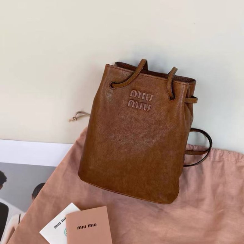 miumiu 金棕焦糖色福袋包 mini水桶包 17*6*14cm 98新 配件:塵袋-1