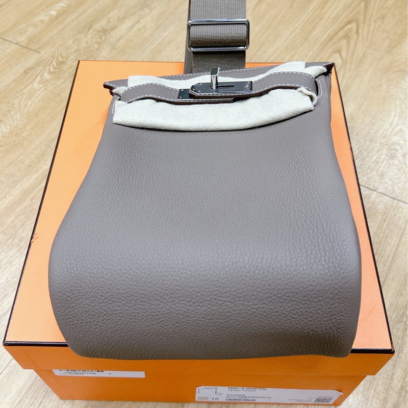 愛馬仕 Hermes Hac A Dos小號 全新 林俊傑昆凌同款背包 大象灰 經典包 男包女包 男生女生都很都好看-4