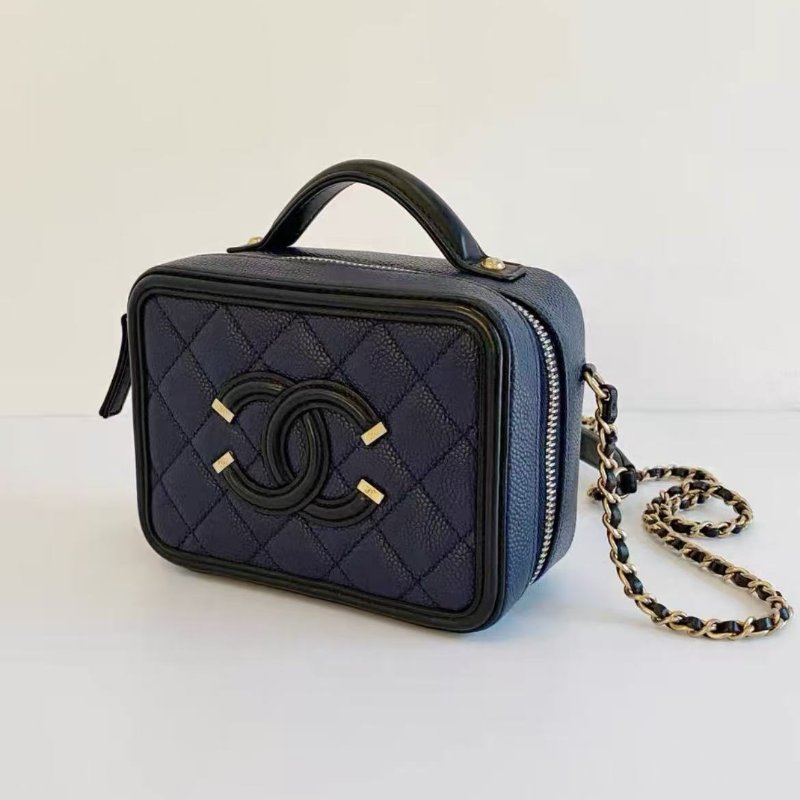 chanel vanity case藏藍拚黑色荔枝皮小號 相機包手提斜背鍊條包 16*12*7,98新 配件塵袋-4