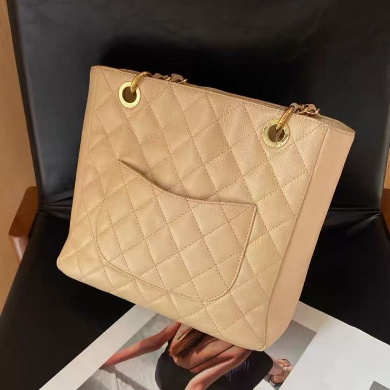 chanel tote杏色奶茶色荔枝皮腋下包 97新 24*24*8 配件塵袋-4