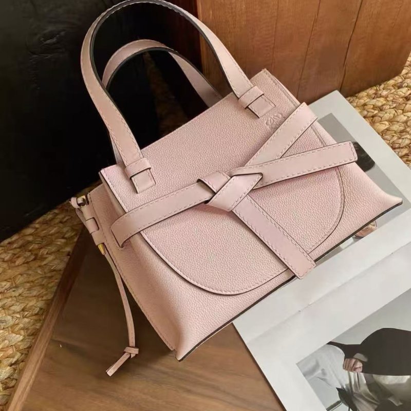 loewe 櫻花粉金扣gate top handle小號 迷你斜背手提包 18*25.2*10cm，配件塵袋-2