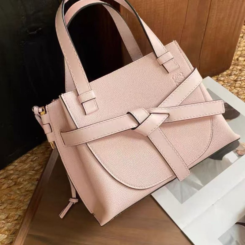 loewe 櫻花粉金扣gate top handle小號 迷你斜背手提包 18*25.2*10cm，配件塵袋-4