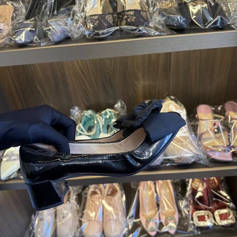 Prada 蝴蝶結鞋 38號偏小 很新-2