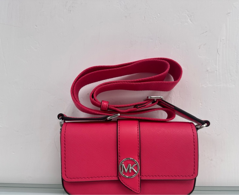 Michael Kors 斜挎包-0