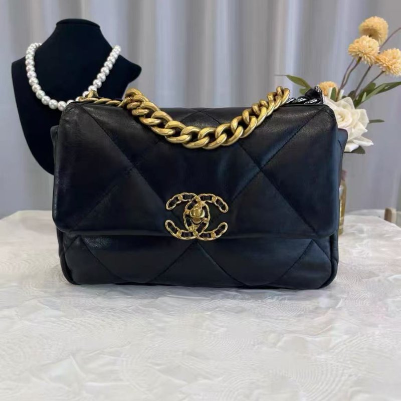 ✨CHANEL 19Bag 小號 19K 黑金羊皮鍊條包 26*16*9 99新 配件塵袋-1