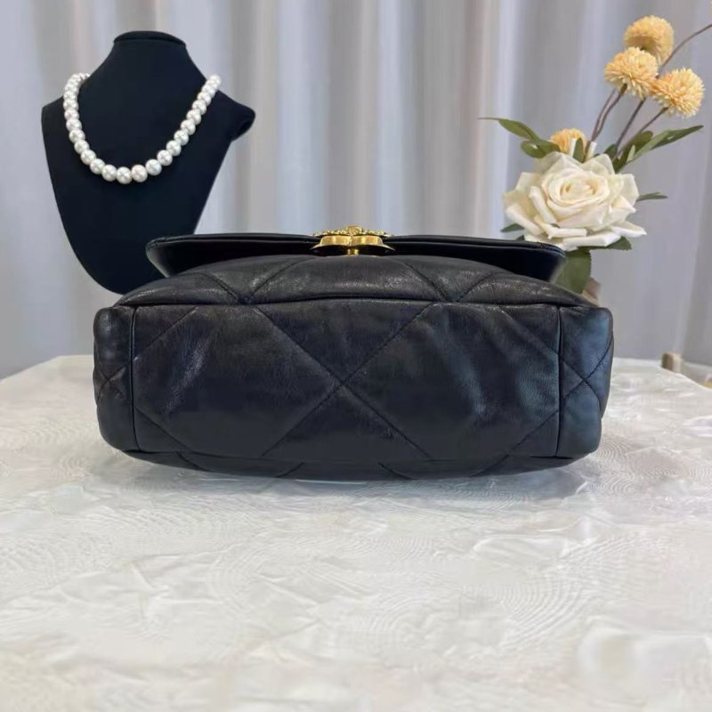 ✨CHANEL 19Bag 小號 19K 黑金羊皮鍊條包 26*16*9 99新 配件塵袋-4