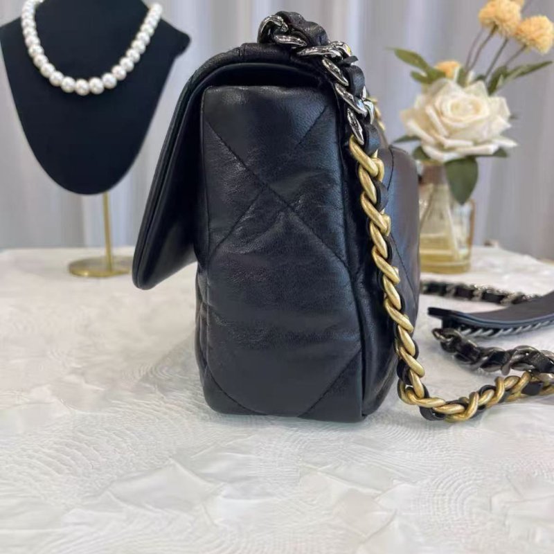 ✨CHANEL 19Bag 小號 19K 黑金羊皮鍊條包 26*16*9 99新 配件塵袋-6