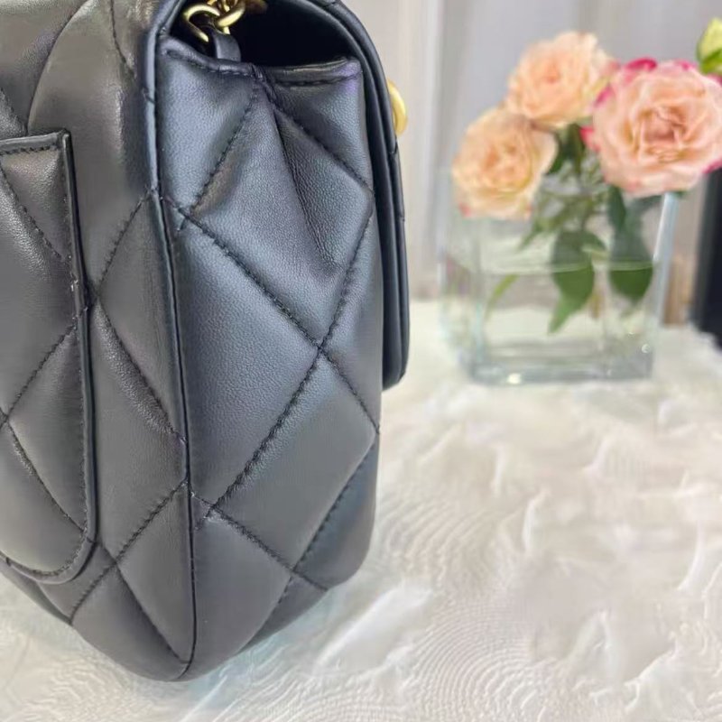 CHANEL 23S 菱格小羊皮 愛心鍊條黑金方胖子 芯片款 16*20.5*6 99新 配件塵袋-3