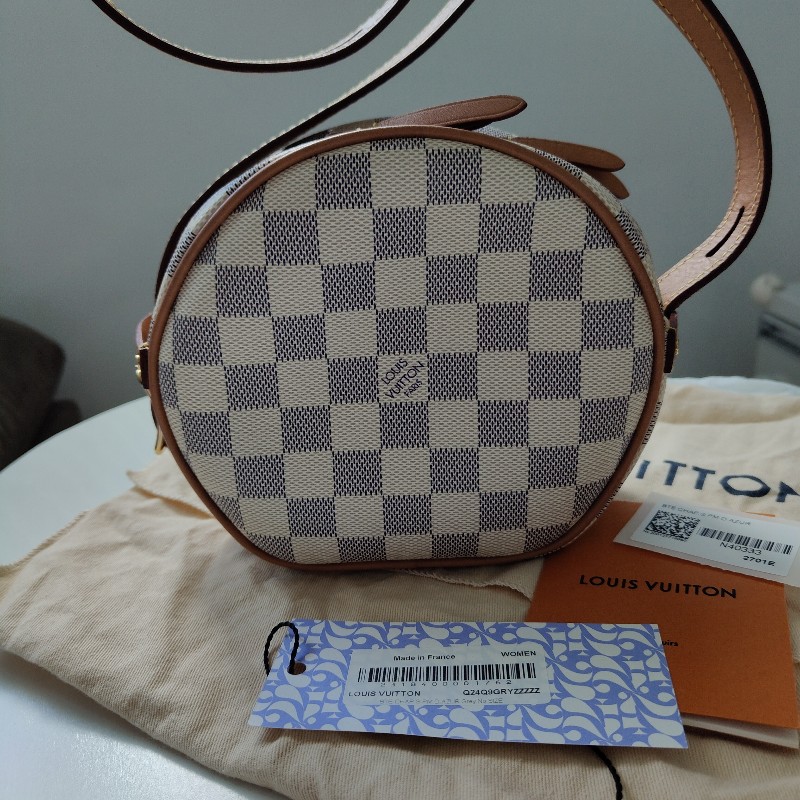 9成新  LV 小號圓餅包 pm 白色棋盤格N40333-11