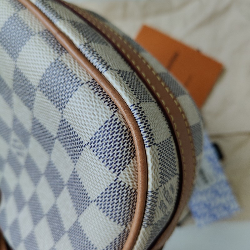 9成新  LV 小號圓餅包 pm 白色棋盤格N40333-16