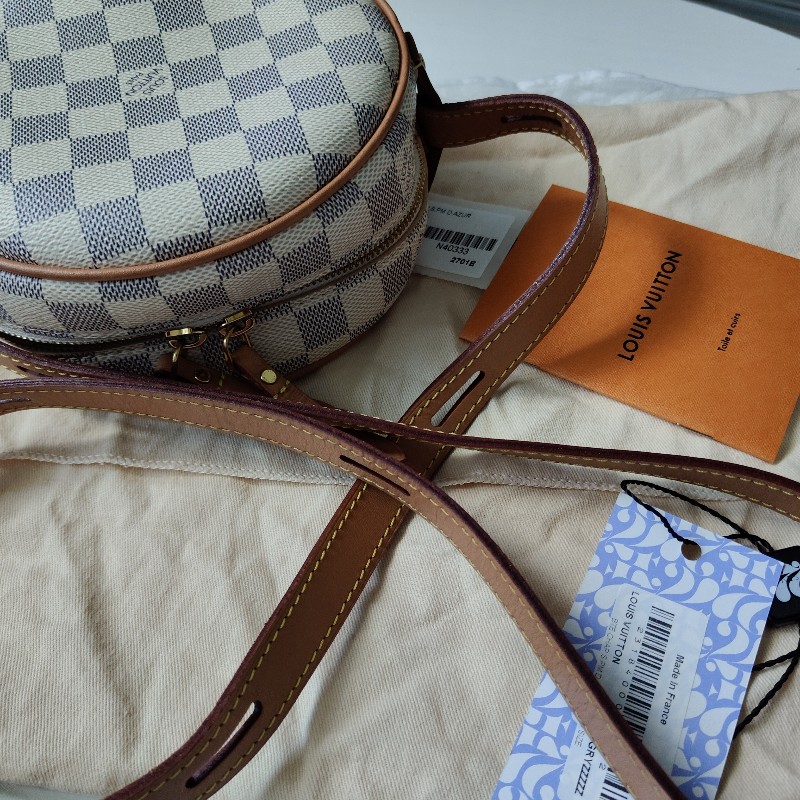 9成新  LV 小號圓餅包 pm 白色棋盤格N40333-29