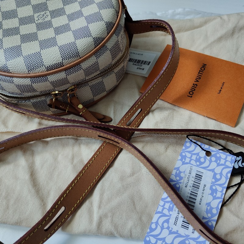 9成新  LV 小號圓餅包 pm 白色棋盤格N40333-31