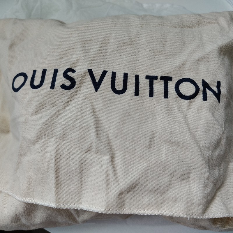 9成新  LV 小號圓餅包 pm 白色棋盤格N40333-42