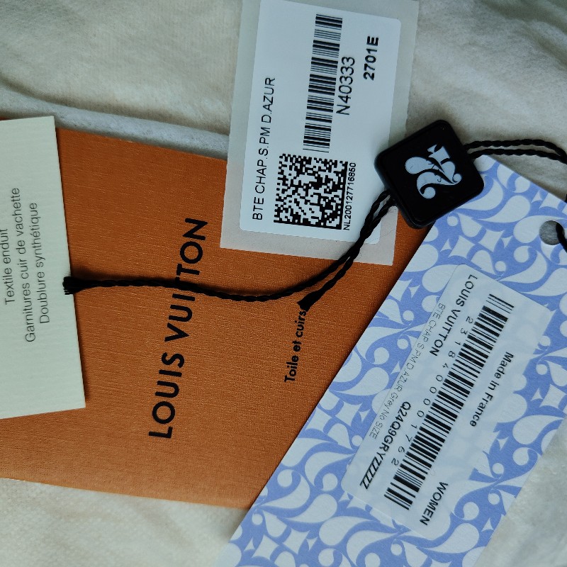 9成新  LV 小號圓餅包 pm 白色棋盤格N40333-43