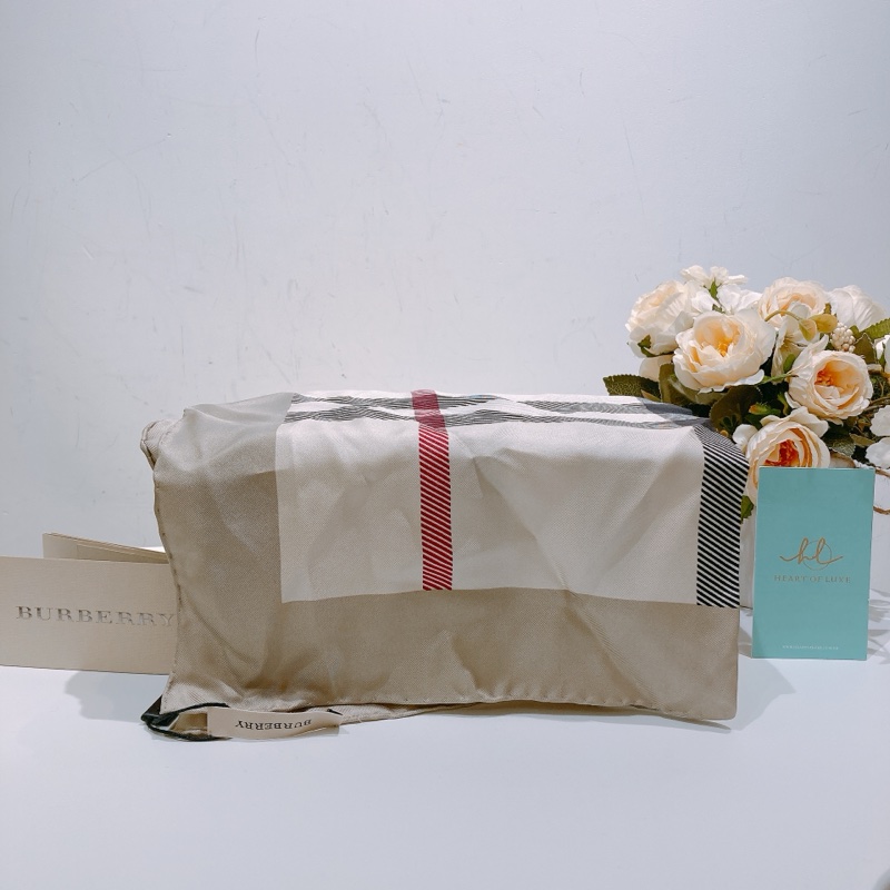 TW4422 BURBERRY 博柏利經典格仔紋全絲質小方巾SCARF TRENCH 50 X 50CM-0
