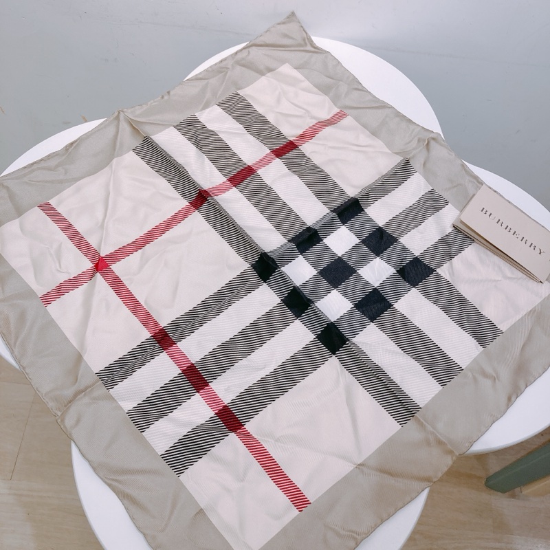 TW4422 BURBERRY 博柏利經典格仔紋全絲質小方巾SCARF TRENCH 50 X 50CM-3