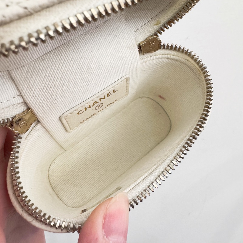 Chanel 白荔枝金釦手提斜背包-11