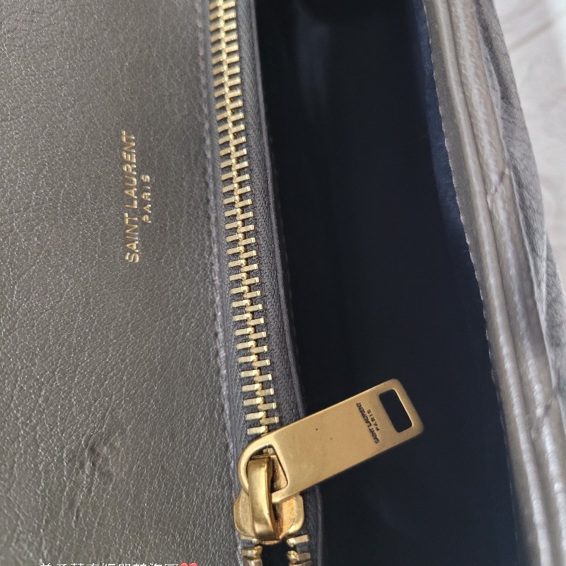 YSL經典郵差包/學院包/
象灰金扣-29