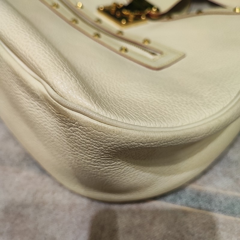 Louis Vuitton Afurioran-13