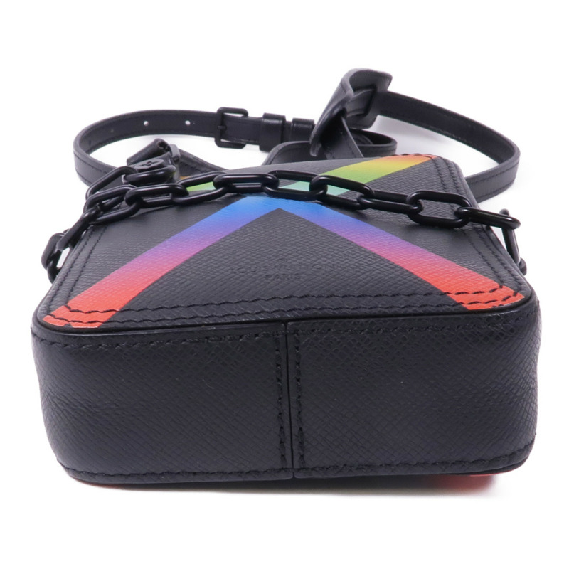 LOUIS VUITTON Taiga Danube Messenger肩背袋-3