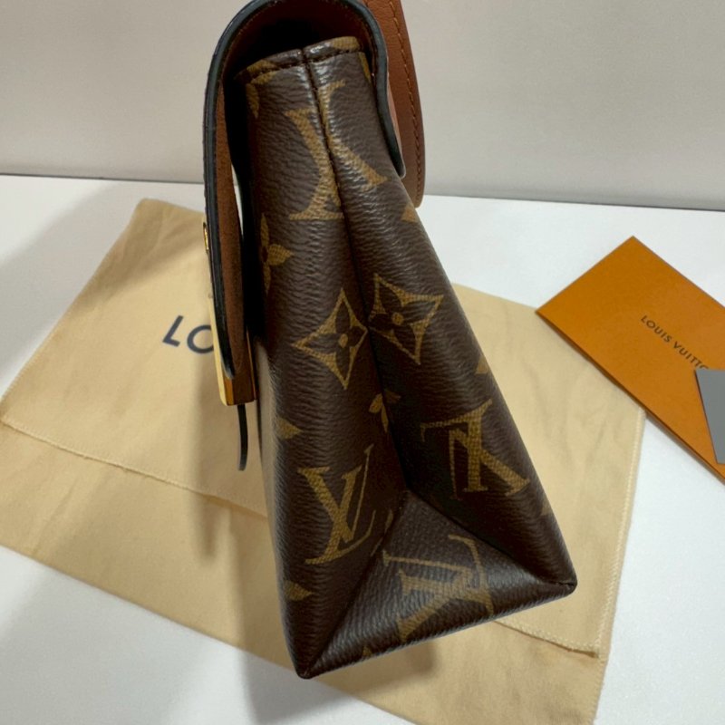LV LOCKY BB 斜背包/側背包/手提包 M44654 9成新-8