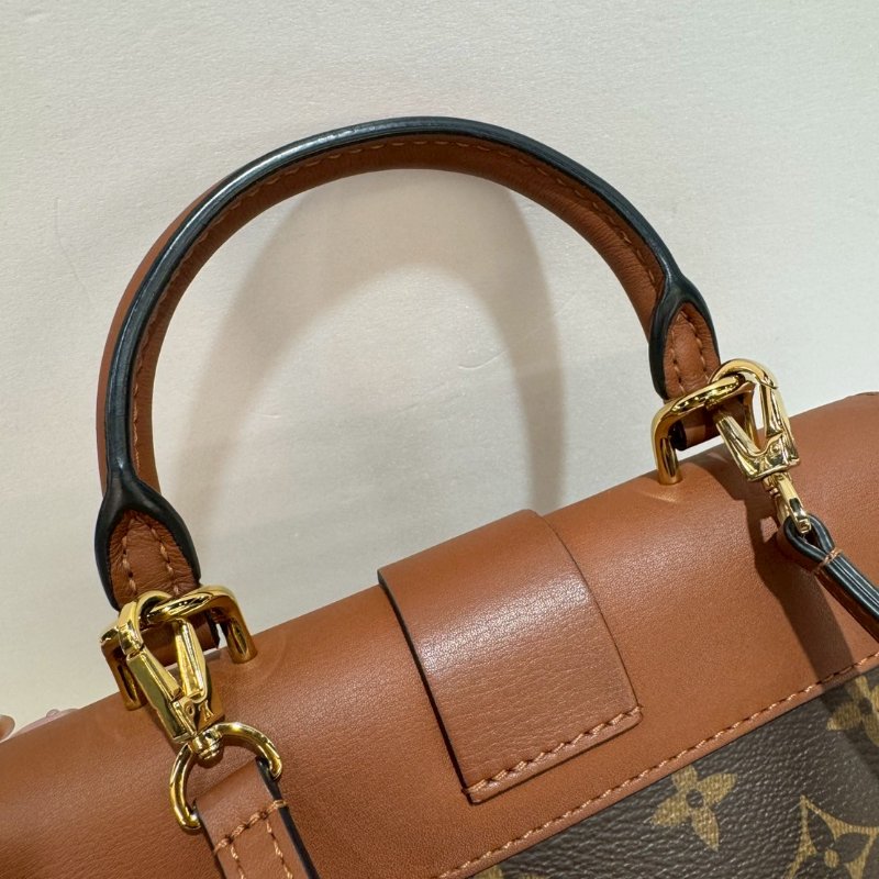 LV LOCKY BB 斜背包/側背包/手提包 M44654 9成新-14