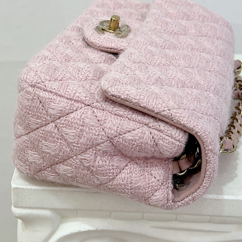 CHANEL COCO粉毛呢金釦斜背包20cm-5