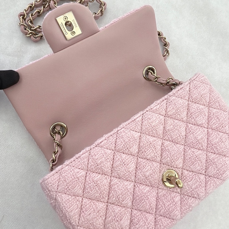 CHANEL COCO粉毛呢金釦斜背包20cm-6
