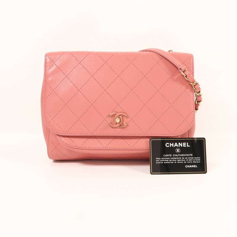 CHANEL 牛皮皮革Chain Shoulder金扣鏈帶肩背袋-10